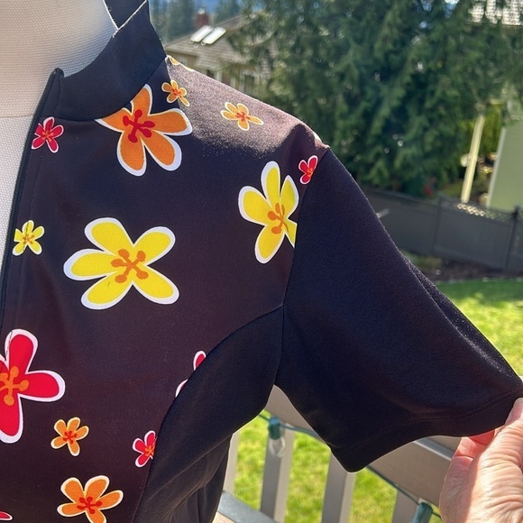 SUGOi Black & Yellow Floral Retro Bicycle Jersey Women’s Medium - Picture 4 of 10
